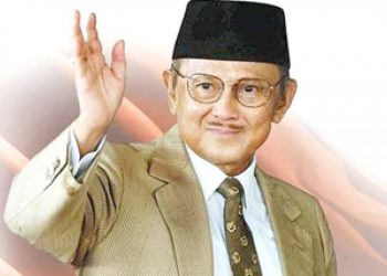 BJ Habibie: Ahli Pesawat Terbang yang Visioner
