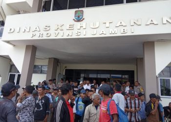 Warga 12 Desa di Sarolangun, Tuntut  Lahan Mereka Dikembalikan