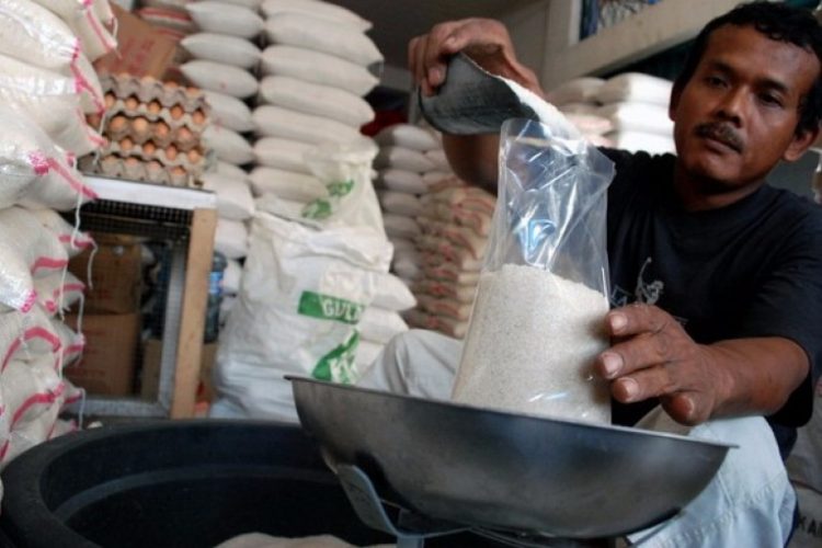Mahal dan Langka, 268 Ribu Ton Gula Pasir Impor Segera Datang