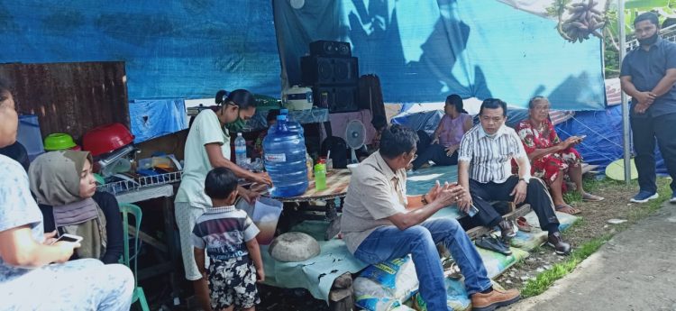 Turut Prihatin, Haris Kunjungi Pengungsi Sengketa Lahan