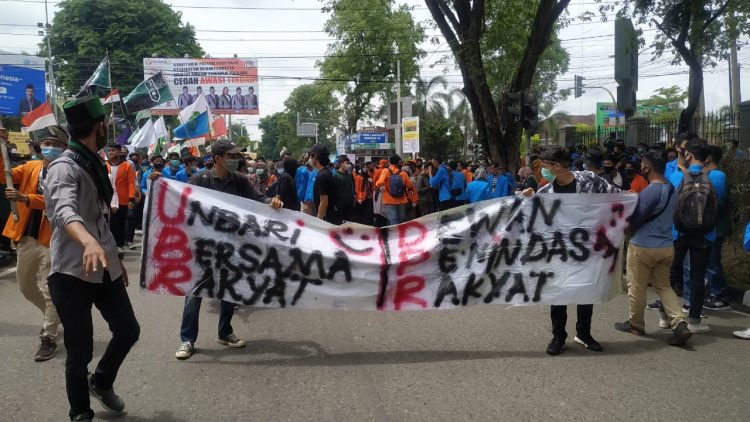 Aksi Tolak UU Cipta Kerja, Ribuan Mahasiswa Jambi Tuntut Dialog Terbuka