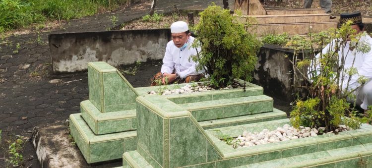 Hormati Pendahulu, Al Haris Ziarah ke Makam Abdurahman Sayoeti