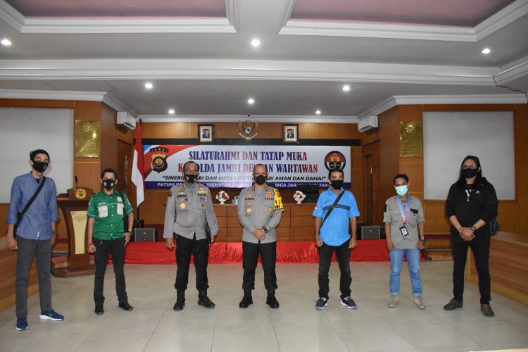 Kapolda Baru Jambi Silaturahmi dengan Wartawan