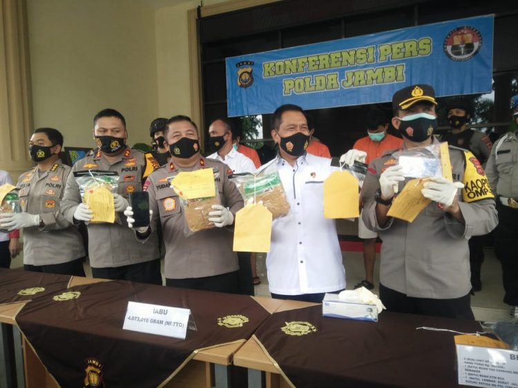 Ancaman Seumur Hidup Bagi Tiga Terpidana Narkoba Asal Jambi