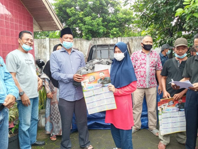 Pengusaha Dermawan H Samiun, Bantu Masyarakat Terimbas Covid di Kota Jambi