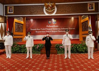 Pj Gubernur Jambi Lantik Bupati Terpilih Secara Hybrid, Ini Pesannya Kepada KDH