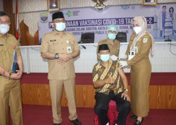 Pemprov Berikan Suntikan Vaksin Covid- 19 bagi 200 Tokoh Agama