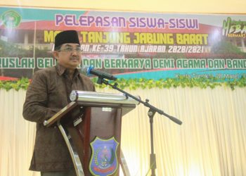 Bupati Tanjabbar Akan Support Siswa Berprestasi