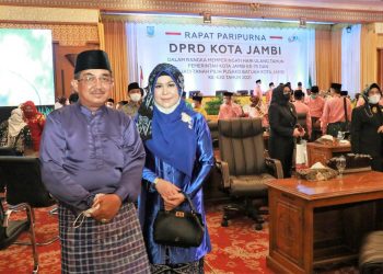 Hadiri HUT, Bupati Tanjabbar Doakan Kota Jambi Berkembang Jadi Kota Modern