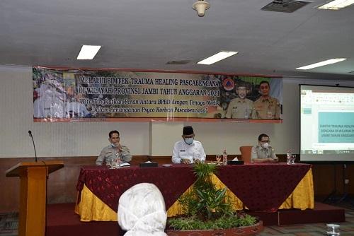 Sekdaprov Jambi Buka Bimtek Trauma Healing Pasca Bencana