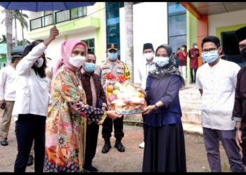 Gubernur Jambi Kunjungi Lokasi Isolasi Pasien Positif Covid- 19