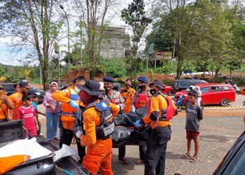 Jasad Pekerja Duplikat Jembatan PT KMU Merangin Ditemukan