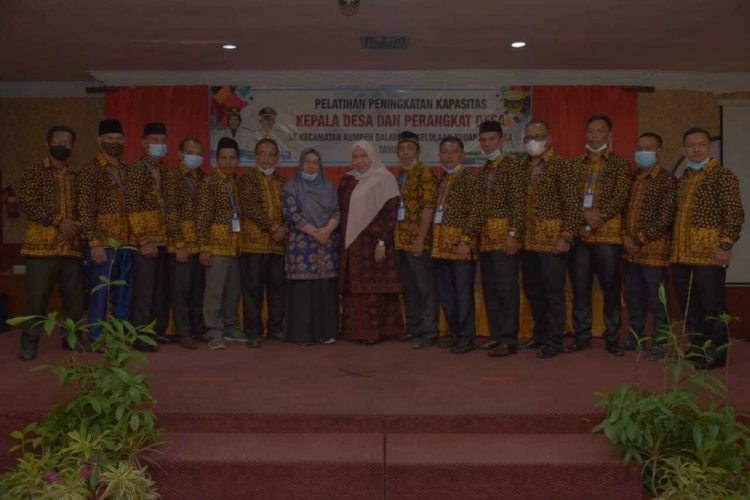 Bupati Muaro Jambi Buka Kegiatan Pelatihan Peningkatan Kapasitas Kepala Desa