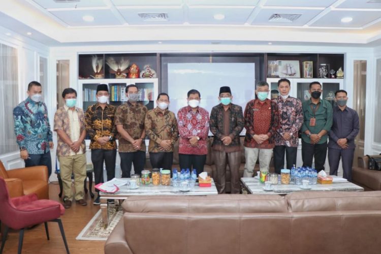Pertegas Penentuan Tapal Batas Tanjabbar-Tanjabtim, Bupati Datangi Kemendagri