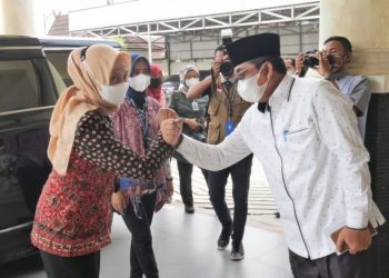 Pj Gubernur Jambi Minta Pemkab Tanjabbar Serius Tangani C-19