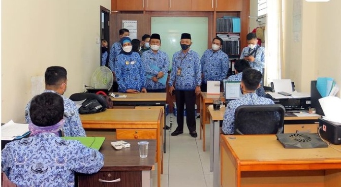 Kadis PUPR Provinsi Jambi Dampingi Pj Gubernur Sidak Dinas PUPR Provinsi Jambi