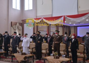 Bupati Muaro Jambi dan Jajaran Ikuti Upacara Kemerdekaan RI ke 76