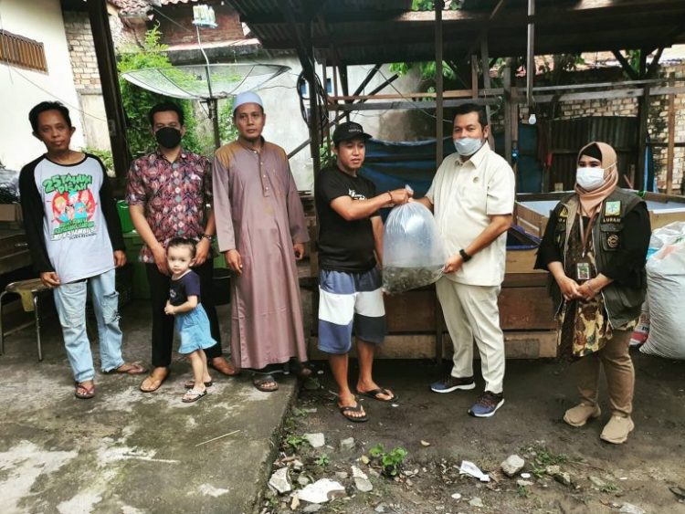 DPRD Kota Jambi Bantu UMKM dan Kelompok Tani Benih Ikan