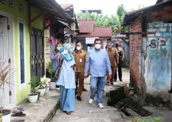 Antisipasi Banjir, Kemas Faried Alfarelly dan PUPR Cek Kondisi Drainase