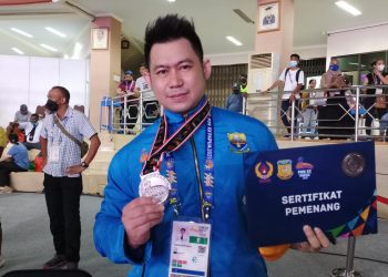 Cabor Angkat Berat Jambi Sabet Medali Perak di PON XX Papua
