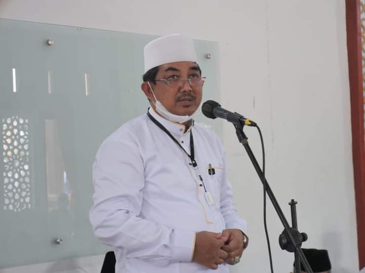 Safari Jumat di Desa Gemuruh, Bupati Tanjabbar Targetkan Seluruh Guru Ngaji Dapat Bantuan
