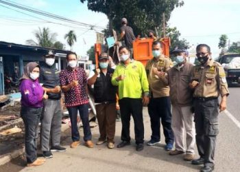 Penertiban Lapak PKL Disaksikan Anggota DPRD Kota Jambi