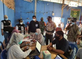 KFA Tinjau Vaksinasi di Solok Sipin