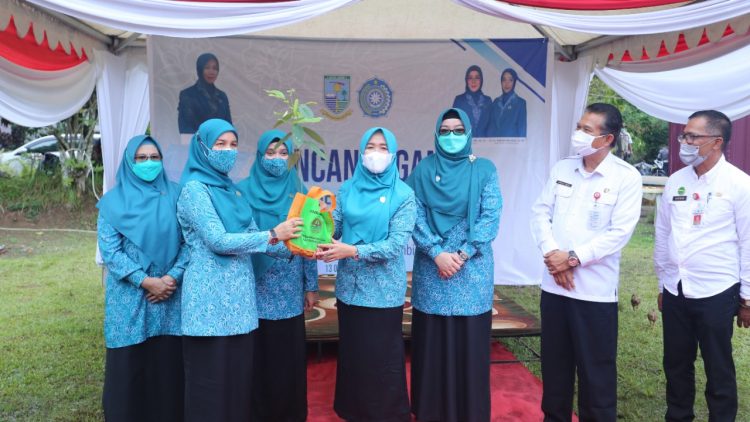 Hesti Haris Ajak Masyarakat Manfaatkan Teknologi dalam Kegiatan PKK