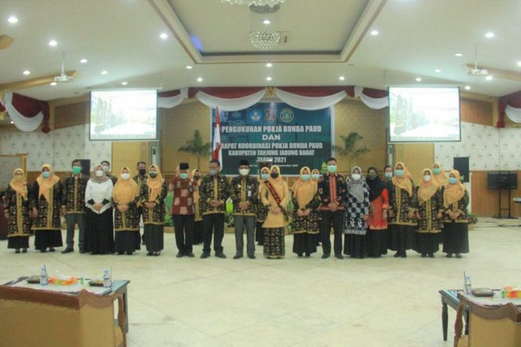 Bupati Tanjabbar Hadiri Pengukuhan Pokja Bunda Paud