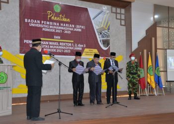 Sekdaprov Jambi Hadiri Pengukuhan Wakil Rektor Universitas Muhammadiyah Jambi