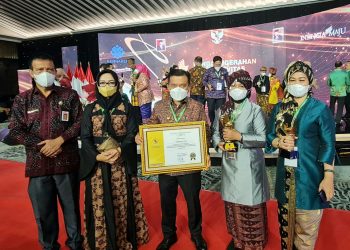 Bina Perusahaan Tingkatkan Produktivitas Kerja, Al Haris Terima Penghargaan dari Kemenaker