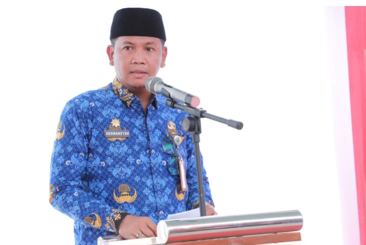 Sekda Tanjabbar Hadiri Peresmian Bedah Rumah dalam Rangka HUT Polda Jambi ke-28