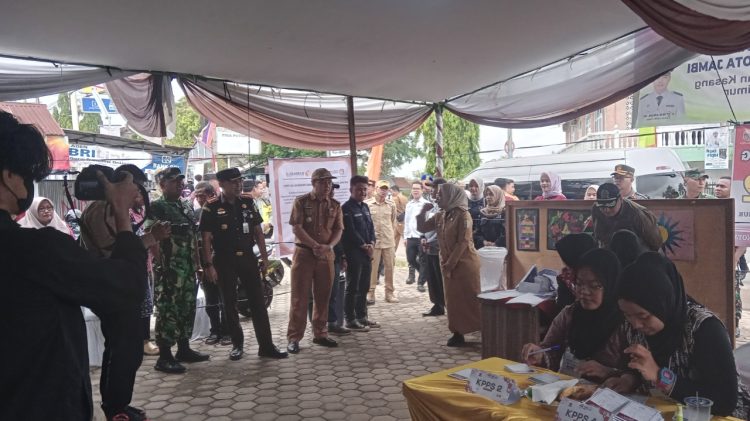 Pilkada Serentak 2024: Pj Wali Kota Jambi Pastikan Pemungutan Suara Berjalan Kondusif