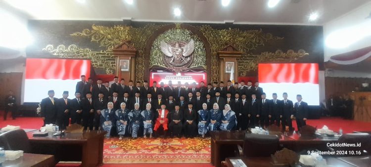 55 Anggota DPRD Provinsi Jambi Periode 2024-2029 Dilantik