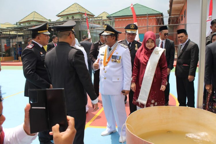 Bupati Tanjabbar Apresiasi Produk Karya Warga Binaan Lapas Kualatungkal