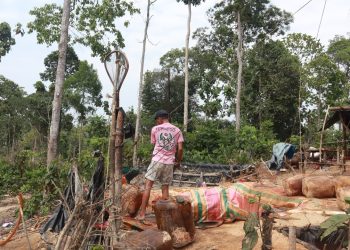 Orang Rimba Menyuarakan Penolakan Keras Terhadap Illegal Drilling dan Perambahan Hutan di Hutan Harapan