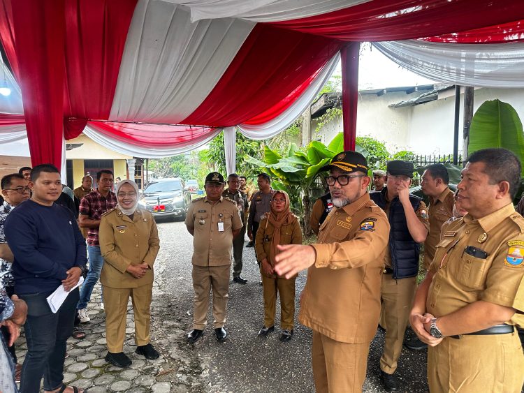 Sekda Provinsi Jambi Bersama Pj Wali Kota Jambi Tinjau Kesiapan Pelaksanaan TPS di Kota Jambi 