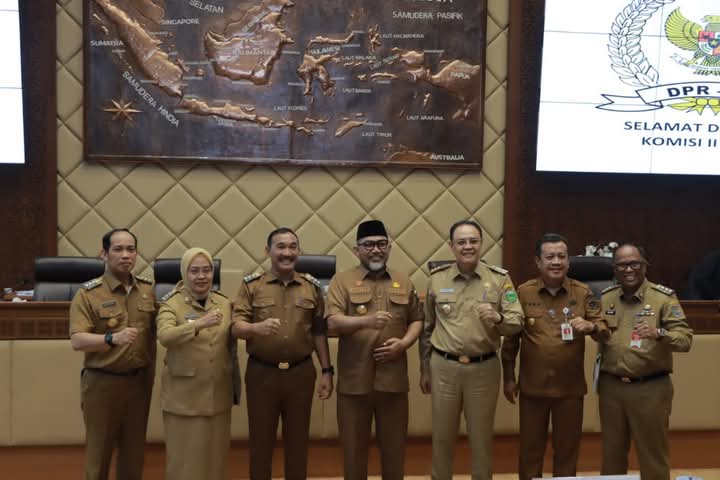 Pjs. Bupati Tanjabbar Hadiri RDP Komisi II DPR RI Bahas Kesiapan Pilkada Serentak 2024