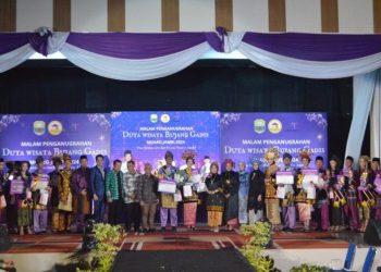 Pj Bupati Muaro Jambi Hadiri Anugrah Bujang Gadis Muaro Jambi Tahun 2024