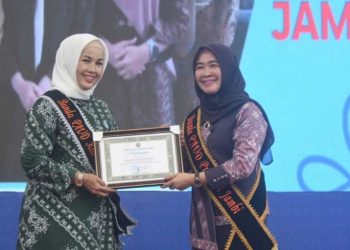 Bunda PAUD Muaro Jambi Hadiri Kegiatan Sosialisasi Transisi PAUD ke SD