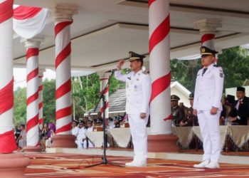 Pj. Bupati Muaro Jambi Pimpin Upacara HUT RI ke-79