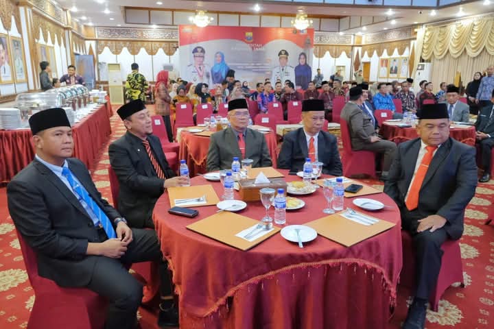 Gubernur Kukuhkan Hermansyah Sebagai Ketua Bidang Ekonomi Kreatif dan UMKM Forsesdasi Jambi