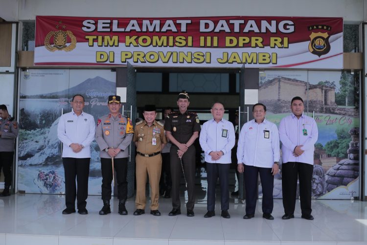 Komisi III DPR RI Tinjau Isu Penegakan Hukum di Jambi: Fokus pada Narkotika, Korupsi, dan Penambangan Ilegal
