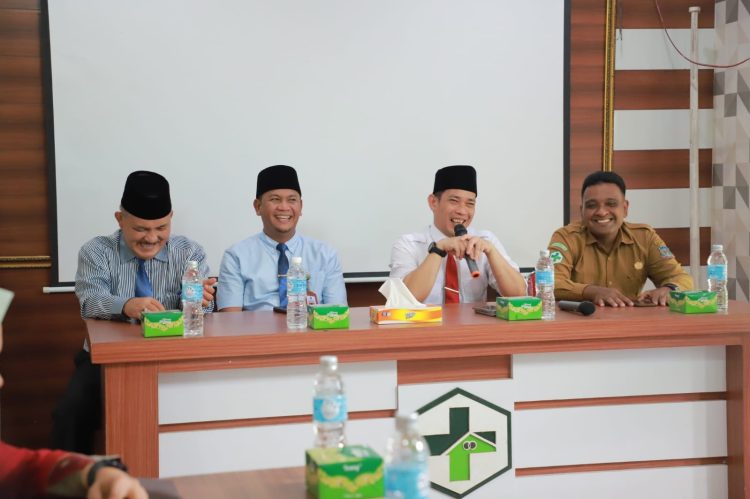 Pjs. Bupati Tanjab Barat Kunjungi Puskesmas Rawat Inap Teluk Nilau di Kecamatan Pengabuan