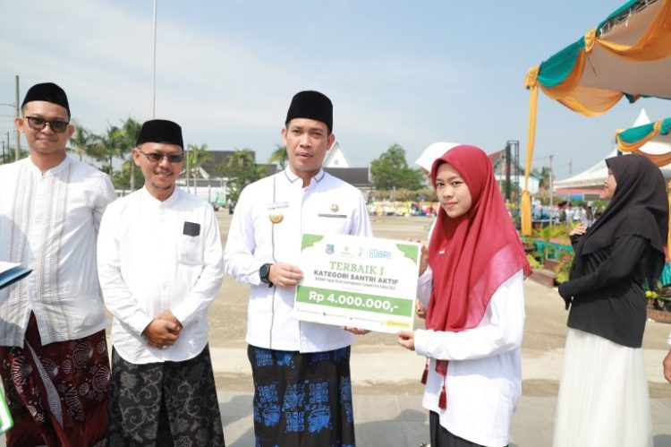 Pjs. Bupati Tanjab Barat Pimpin Upacara Peringatan Hari Santri Nasional Tahun 2024