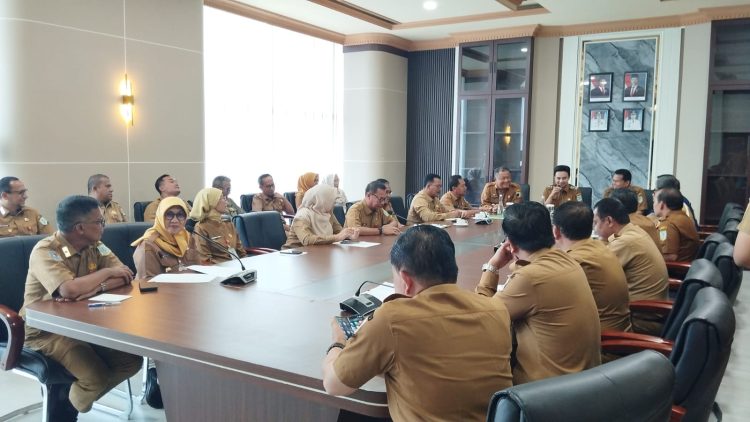 Hari Pertama Bertugas, Diza Hazra Aljosha Fokus Tangani Sampah dan Banjir