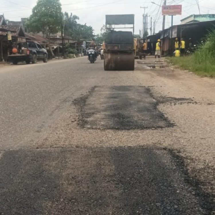 Gerak Cepat Pemprov Jambi Perbaiki Jalan Rusak, Ketua DPRD Kota Jambi Beri Apresiasi