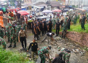 Danrem 042/Gapu Pimpin Aksi Jum’at Bersih Serentak di Jambi, Libatkan Ribuan Personel