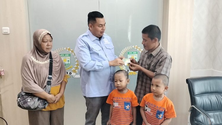 Kemas Faried Sambut Hangat Kesembuhan Rafi, Anak yang Derita Sindrom Langka