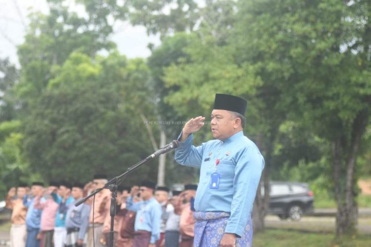 Sekda Budhi Pimpin Upacara Hari Pendidikan Nasional Tahun 2025 di Kabupaten Muaro Jambi